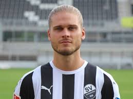 There's far more white guys that are fat with hlasses than there are that look like rurik gislason. Rurik Gislason Feiert 31 Geburtstag Mit Model Freundin Nathalia Soliani Sv Sandhausen