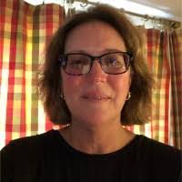 Elizabeth Laplante's Instagram, Twitter & Facebook