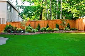 Great Idea For Flower Bed Along Our Back Fence Backyard Landscaping Backyard Backyard Oasis