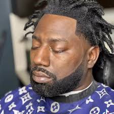 Cuttting hair spinnin chairs barber suite