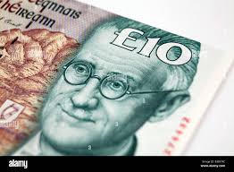 Irish old banknote hi-res stock photography and images