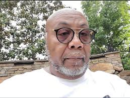 Had to rock the grey under shirt to tie in the beard