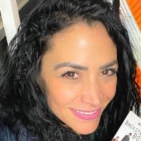 4200+ perfiles de «Arreguin»