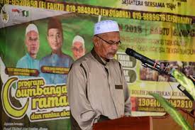 Menyemarakkan hari raya idul fitri merupakan bagian dari sunah, setiap orang dianjurkan untuk menyambut kedatangannya dengan penuh kebahagiaan dan kesenangan, salah satu bukti adanya kewajiban membeyar zakat agar orang miskin bisa merasakan kebahagiaan pada hari mulia tersebut. Jumlah Penerima Dana Raya Terengganu Bertambah Berita Parti Islam Se Malaysia Pas