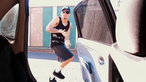 Dozens of celebs have filmed themselves trying to nail the kiki challenge, also known as do the shiggy, dancing to drake's in my feelings. The Best Of Drake S Kiki Challenge The Viral Dance Could Land You In Jail Or Worse The Hospital Glob Intel Celebrity News Sports Tech