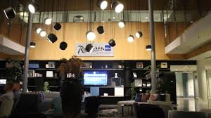 Hotell, golf, festlokaler, restaurang, konferenslokaler, aktiviteter, boende. Review Radisson Blu Skycity Hotel Arlanda Airport Morepremium Com