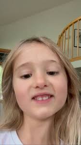 Just like her Mom. I would never act this way lol. @lguerc1  @aaronfrankmedia #family #loveher #lovehersomuch #sheisfunny #kids #goofy