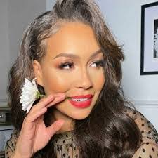 Karen Balfe's Instagram, Twitter & Facebook