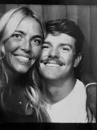 so much to celebrate 🩷🐣🤸🏼‍♀️🌅🫶🏼⛪️