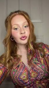 Hannah Elkins's Instagram, Twitter & Facebook