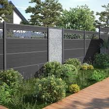 This decorative garden fence is made of wood and lifelike artificial green leaves. Home Garden Exterior Uv Resistant And Waterproof Aluminium Fencing Post Frame Wood Plastic Composite Wpc Fence Panels Buy Fence Wood Plastic Composite Fence Wood Plastic Composite Fence Panels Wpc Fence Board