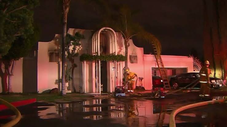 Johnny Mathis' home in the Hollywood Hills damaged by fire