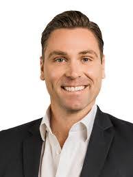 Rebekah Craven's Instagram, Twitter & Facebook