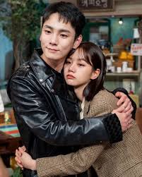 Meanwhile, lee dam (hyeri) is a university student. 6 Female Stars Who Are Publicly Dating But Still Manage To Have Close Guy Friendships Koreaboo
