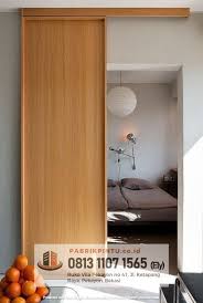 Ada beberapa jenis triplek atau multiplek yang perlu anda ketahui, diantaranya adalah triplek meranti, triplek sungkai, triplek teakwood, triplek sengon, triplek melamin, triplek polywood, triplek aluminium, dan sebagainya. Jual Pintu Triplek Plywood 1 Sukabumi Pabrik Pintu