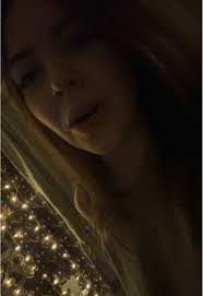 Mollie Lovett's Instagram, Twitter & Facebook