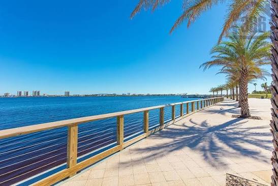 Port Orange, FL Near RC Hill Mitsubishi DeLand