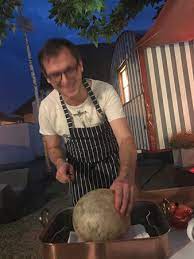7,588 likes · 754 talking about this. Der Gastgeber Max Stiegl Vor Dem Anschnitt Des Huhns In Der Blase Picture Of Gut Purbach Purbach Am Neusiedlersee Tripadvisor