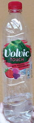 Volvic is a brand of mineral water. Volvic Wasser Rote Fruchte Aromatisiertes Mineralwasser 1 5l