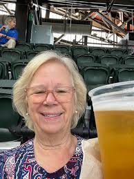 What are some round trip via rail destinations in Ontario with nearby lunch  or dinner options?