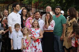 Visezi si la o noua iubire, iar sansele ca de undeva sa se iveasca o scanteie de speranta sunt mai mari, deci crede cu tarie in visul tau romantic! Jurnal De Visuri Sezonul 4 Episodul 1 Nedelea Piano Terra Studio De Arhitectura Si Design