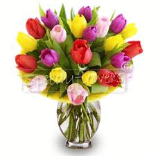 È il fiore perfetto per esprimere un'autentica dichiarazione d'amore. Acquistare Bouquet Di Tulipani Online