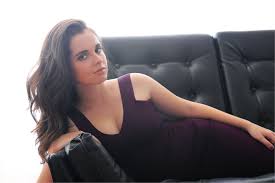 Mini bio (1) vanessa marano started acting in the theater when she was seven years old, performing in numerous plays at a.c.t. Vanessa Marano Nicole Magazine Celebrity Wiki Onceleb Wiki