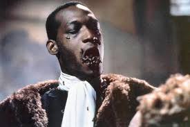 The bees in 'Candyman' (1992) are real, including the ones in Tony Todds's  mouth. The actor agreed to the stunt