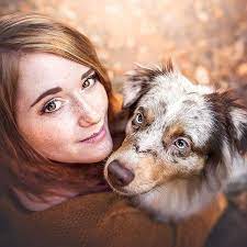 Pin By Scottie Key Watson On Dog Pose Board Dog Photography Poses Dog Photoshoot Pet Photography Dog Portrait Photography