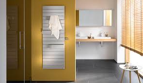 Badezimmer kommode in wildeichefarben 30 cm breit. Designheizkorper Und Badheizkorper Kermi