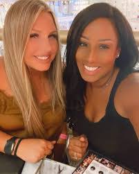 Vanessa Messer's Instagram, Twitter & Facebook