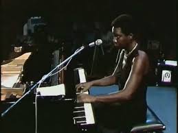 Nina Simone - I Wish I Knew How It Would Feel To Be Free (Montreux 1976) -  YouTube