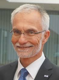 Autor: Prof. Dr.-Ing. Uwe Meier