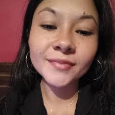 Mariana Cox's Instagram, Twitter & Facebook