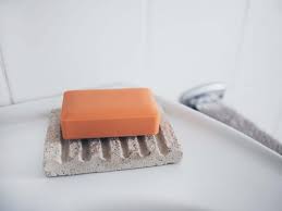 Überschüssiges öl können sie einfach mit einem wattestäbchen. Diy Seifenschale Aus Beton Selber Machen Badezimmer Makeover Teil 1 Yeah Handmade