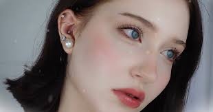 EASY Christmas makeup look coming in my YouTube channel tomorrow!💋🎄❤️ yt:  daily_ria