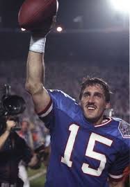 Jeff Hostetler Celebrates Victory In Superbowl Xxv New York Giants Football Ny Giants Football Nfl New York Giants
