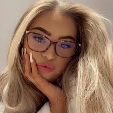 Lily Bacon (lilybacon13)