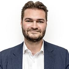 I am thrilled to announce that I am re-entering the world of M&A advisory  as Vice President at FIH Partners. FIH Partners is the leading M&A advisor  in Denmark and advise clients