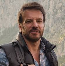 Alex Hugo's Instagram, Twitter & Facebook