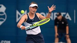 Los pro pět českých tenistek Krejcikovou Tesi Zajem Legend Do Stromovky Ji Prisel Pozdravit I Jagr Aktualne Cz