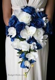 (c) 2011 universal music mexico s.a. Ramos Para Novias De Bodas Azul Rey Te Decimos Como Elegir Y Decorar El Salon De Bodas Ideas De Vestidos De Novia Traje Del Novio Ramos Invitaciones Recuerdos Centros De Mesa