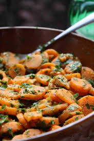Carottes A La Chermoula Recette Facile Recette En 2020 Plat Vegetarien Plat Plat Vegetarien Facile