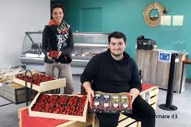 Saint Jeures Gagnez Votre Panier Gourmand A La Boutique Des Producteurs De Fruits Rouges La Commere 43