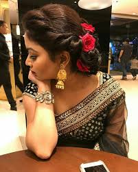 Trending wedding reception hairstyles that'll compliment your wedding reception remember, what was deepika padukone hairstyle look on her indian wedding reception. Best Hairstyle For Thinning Hair On Top Hair Hairstyle Hairstyleformediumlengthhaironsar Indian Hairstyles Bridal Hair Buns Indian Wedding Hairstyles