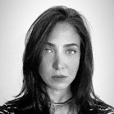 Daniela Christensen (@danituneslima)