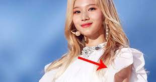 Shop top fashion brands wallets . Twice Sana Left Korean Netizens In Awe With This Body Feature Koreaboo