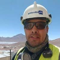 Alex Ovando's Instagram, Twitter & Facebook