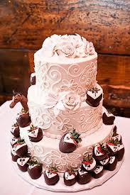 Wedding Cake Bride And Groom Cake Combination Chocolate Covered S Strawberry Wedding Cakes Chocolate Covered Strawberry Recipe Chocolate Covered Strawberries