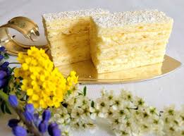 Halva und baklava werden genauso gerne gegessen, wie papanași, leckere krapfen aus der österreichischen küche. Zitronencremeschnitten Siebenburger Rezept Kuchen Und Torten Rezepte Rumanische Rezepte Kuchen Kuchen Und Torten